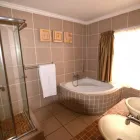Maatskappy 2 beeld ATTACHE GUEST LODGE & HEALTH SPA Hotels And Lodges in Midrand GP