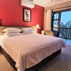 Maatskappy 2 beeld CROOKED TREE COTTAGE B&B/SELF CATERING Selfcatering Units Or Chalets in Umhlanga KZN