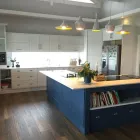 Maatskappy 1 beeld CUPBOARD VALUE Home Improvements in Durban KZN