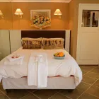 Maatskappy 4 beeld MELLENEY'S EXCLUSIVE GUEST HOUSE Guest Houses in Sandton GP