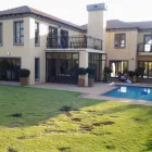 Maatskappy 1 beeld MNISI ALUMINIUM AND GLASS Welkom in Welkom FS