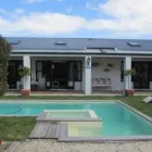 Maatskappy 2 beeld SIXTEEN GUEST LODGE ON MAIN Whalecoast Accommodation in Hermanus WC