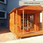 Maatskappy 7 beeld WENDY HOUSE CLIFFY Wendy Huts in Pretoria GP