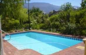 Maatskappy 4 beeld SUNSET HOUSE Village in Greyton WC