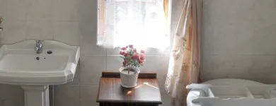 Maatskappy 2 beeld BUTTERSCOTCH B&B Wifi in Durban KZN