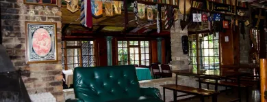 Maatskappy 15 beeld TRAVELLERS'S INN Self Catering in Rustenburg NW